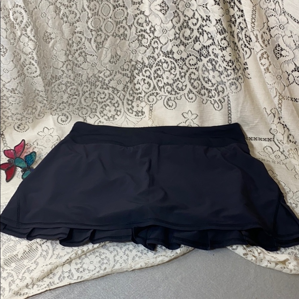 EUC Lululemon athletica size 10reg tennis skort